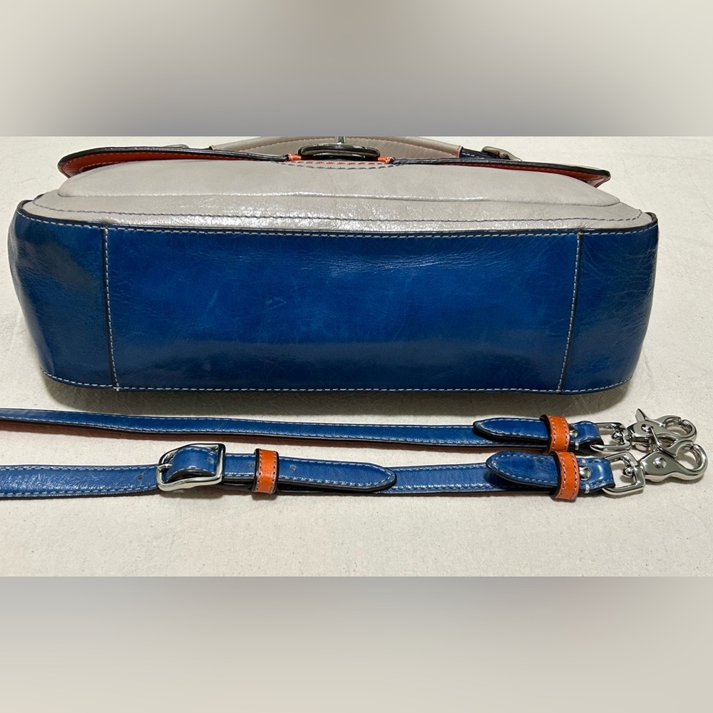 COACH Legacy City Willis in Distressed Smooth Leather Color Block 2Way Crossbody - Picture 8 of 12
